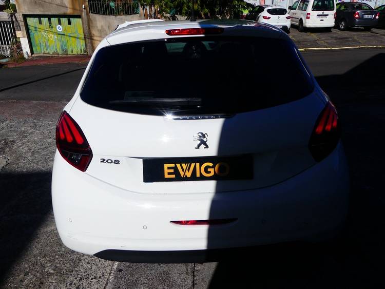 voiture occasion PEUGEOT 208 à la Réunion disponible sur noutlauto.re