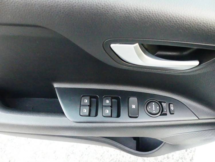 voiture occasion KIA RIO à la Réunion disponible sur noutlauto.re