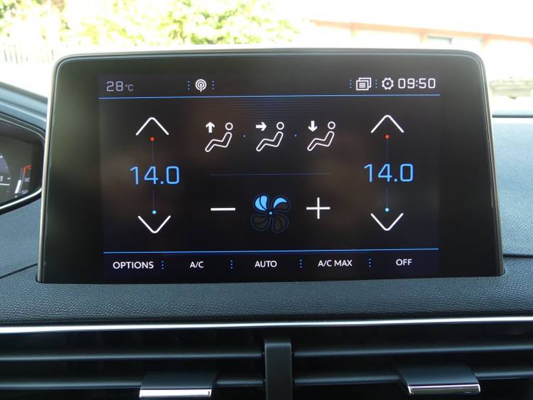 voiture occasion PEUGEOT 3008 à la Réunion disponible sur noutlauto.re