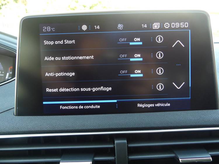 voiture occasion PEUGEOT 3008 à la Réunion disponible sur noutlauto.re