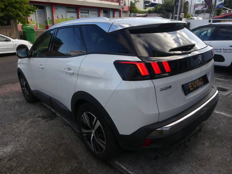 voiture occasion PEUGEOT 3008 à la Réunion disponible sur noutlauto.re
