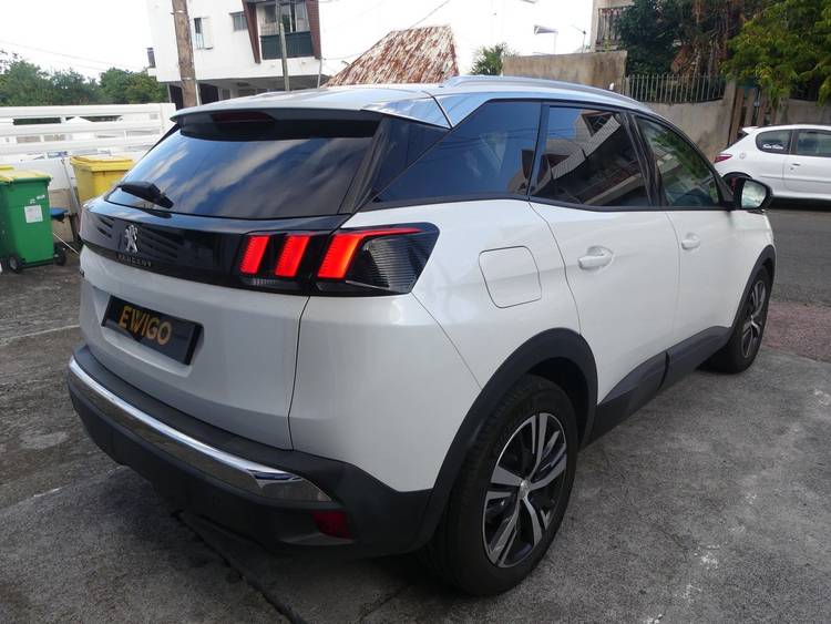 voiture occasion PEUGEOT 3008 à la Réunion disponible sur noutlauto.re
