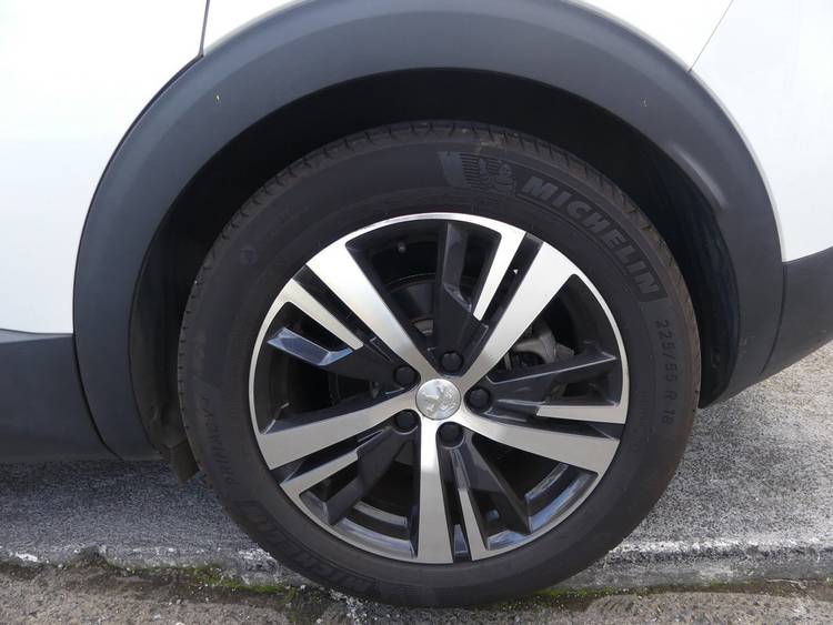 voiture occasion PEUGEOT 3008 à la Réunion disponible sur noutlauto.re