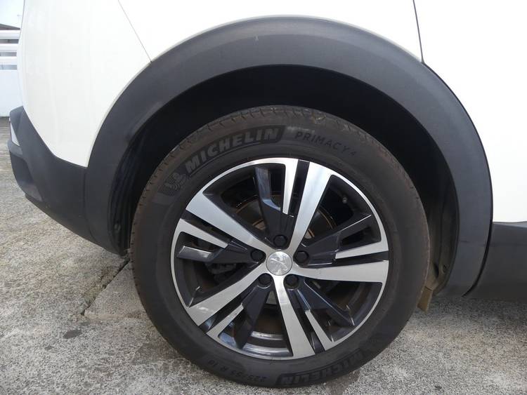 voiture occasion PEUGEOT 3008 à la Réunion disponible sur noutlauto.re