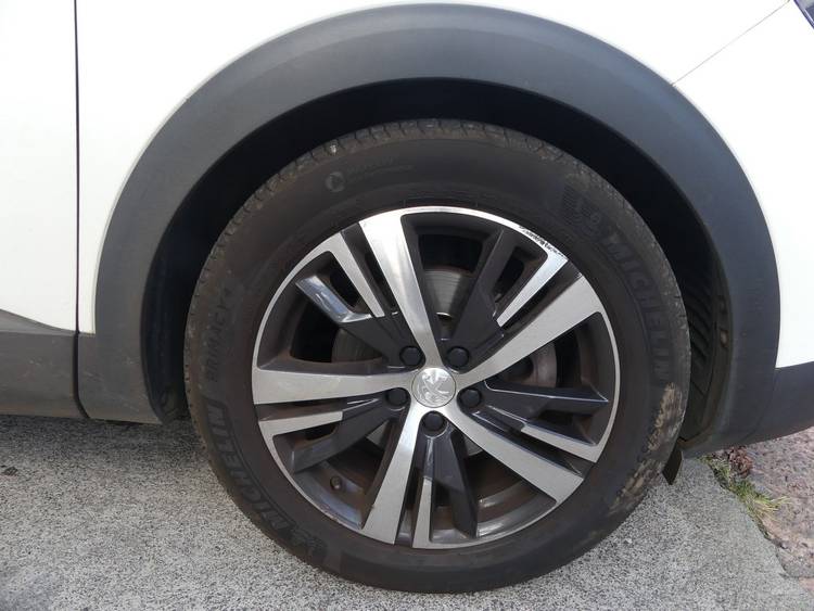 voiture occasion PEUGEOT 3008 à la Réunion disponible sur noutlauto.re