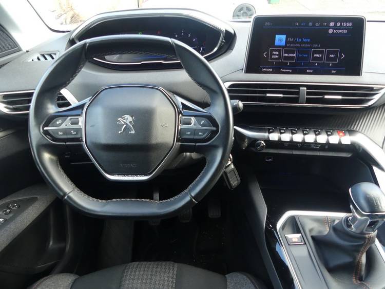 voiture occasion PEUGEOT 3008 à la Réunion disponible sur noutlauto.re