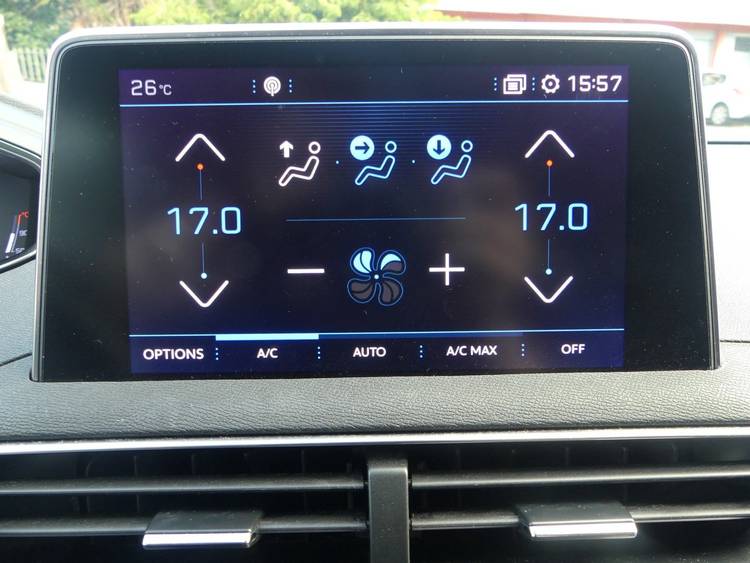 voiture occasion PEUGEOT 3008 à la Réunion disponible sur noutlauto.re
