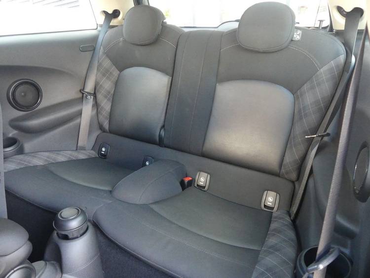 voiture occasion MINI MINI à la Réunion disponible sur noutlauto.re