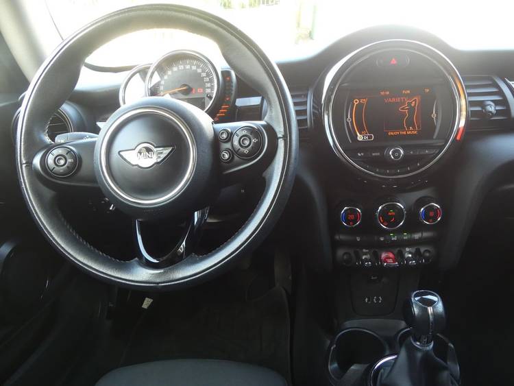 voiture occasion MINI MINI à la Réunion disponible sur noutlauto.re