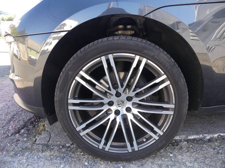 voiture occasion PORSCHE MACAN à la Réunion disponible sur noutlauto.re