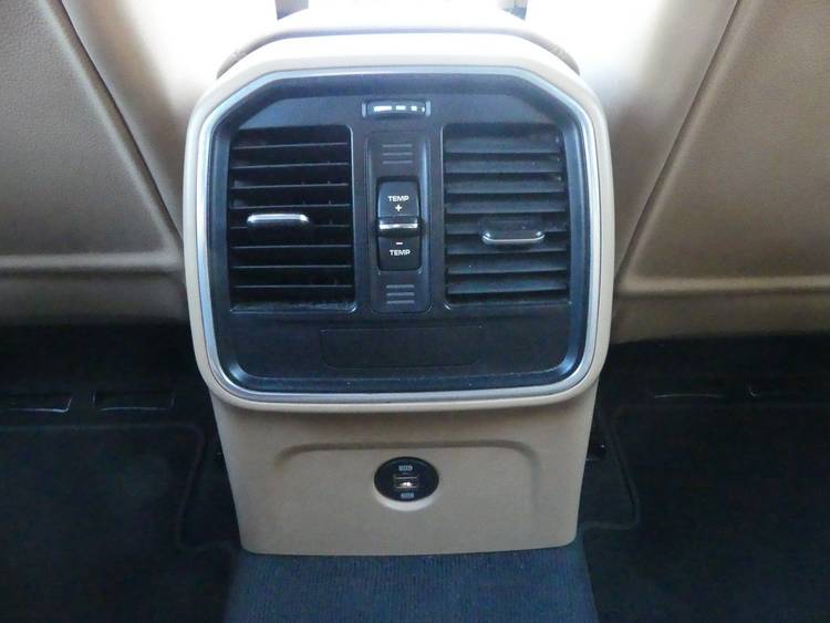 voiture occasion PORSCHE MACAN à la Réunion disponible sur noutlauto.re