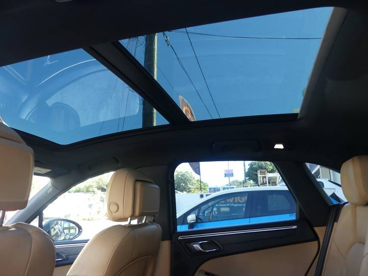 voiture occasion PORSCHE MACAN à la Réunion disponible sur noutlauto.re