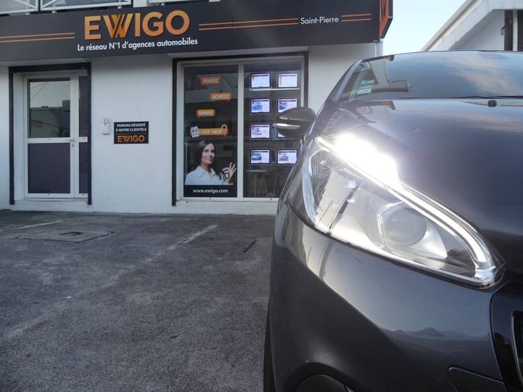 voiture occasion PEUGEOT 208 à la Réunion disponible sur noutlauto.re