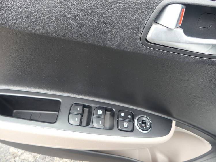 voiture occasion HYUNDAI I 10 à la Réunion disponible sur noutlauto.re