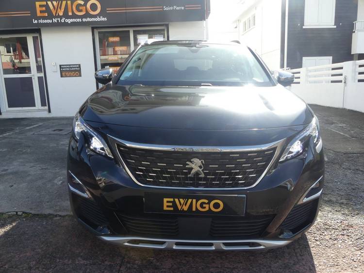 voiture occasion PEUGEOT 5008 à la Réunion disponible sur noutlauto.re