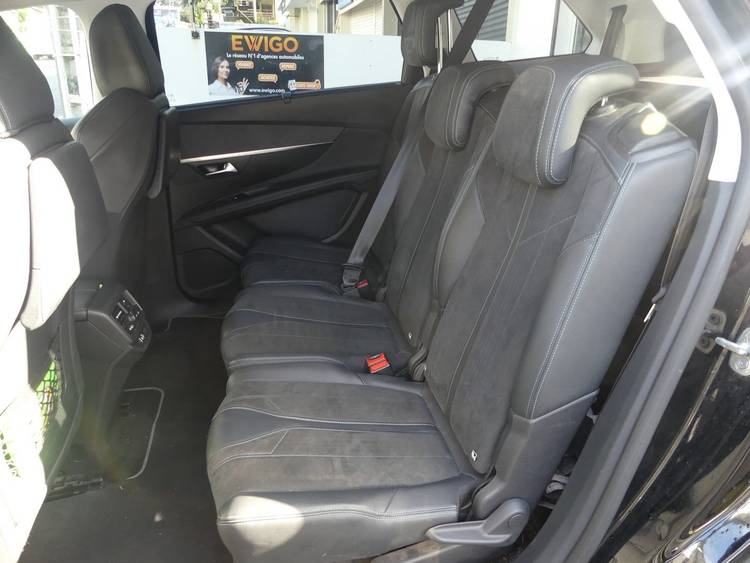 voiture occasion PEUGEOT 5008 à la Réunion disponible sur noutlauto.re