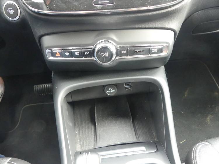 voiture occasion VOLVO XC 40 à la Réunion disponible sur noutlauto.re