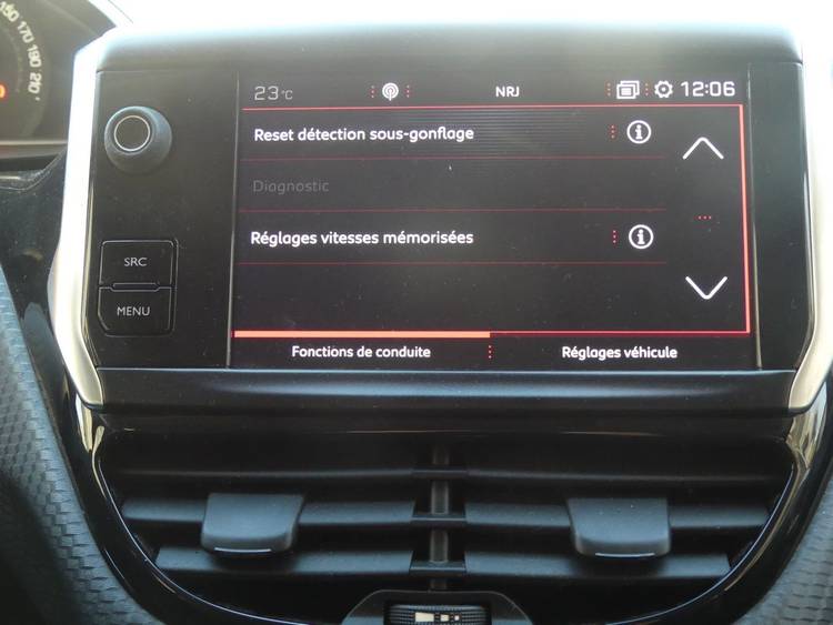 voiture occasion PEUGEOT 208 à la Réunion disponible sur noutlauto.re