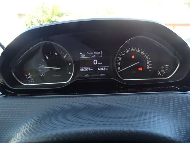 voiture occasion PEUGEOT 208 à la Réunion disponible sur noutlauto.re
