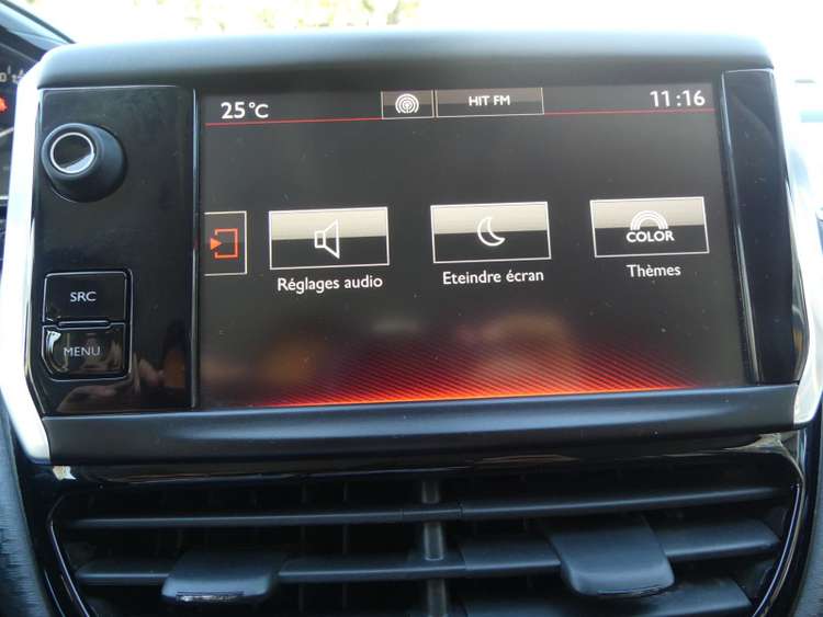 voiture occasion PEUGEOT 208 à la Réunion disponible sur noutlauto.re