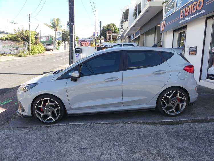 voiture occasion FORD FIESTA à la Réunion disponible sur noutlauto.re