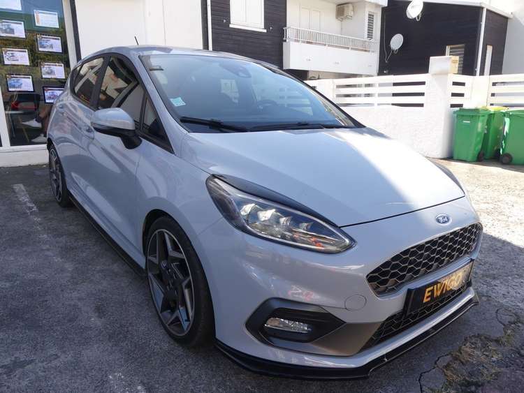 voiture occasion FORD FIESTA à la Réunion disponible sur noutlauto.re