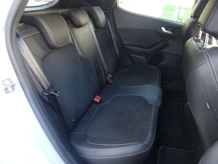 voiture occasion FORD FIESTA à la Réunion disponible sur noutlauto.re