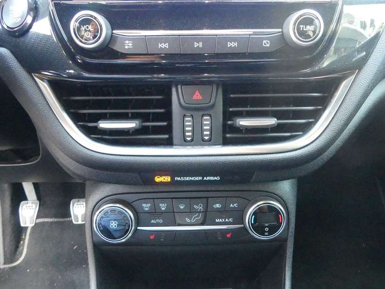 voiture occasion FORD FIESTA à la Réunion disponible sur noutlauto.re