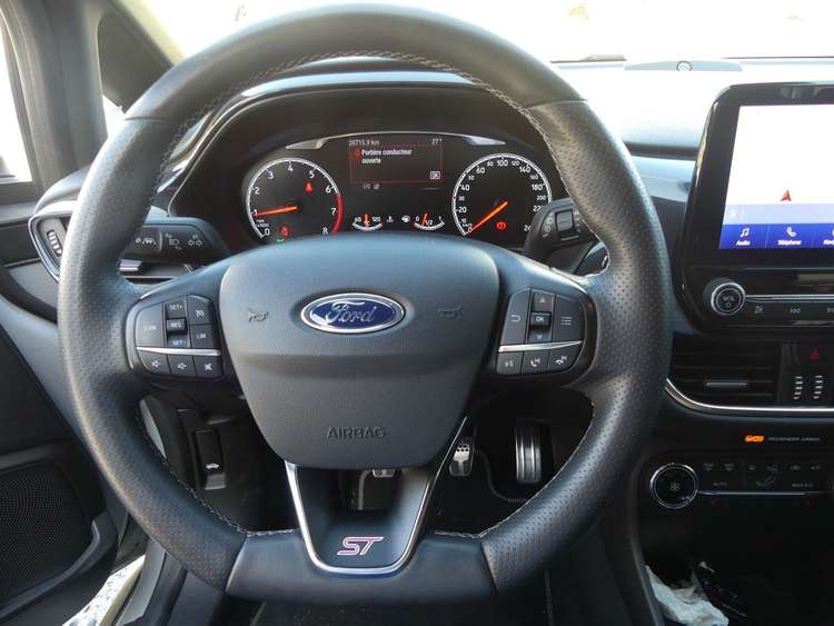 voiture occasion FORD FIESTA à la Réunion disponible sur noutlauto.re