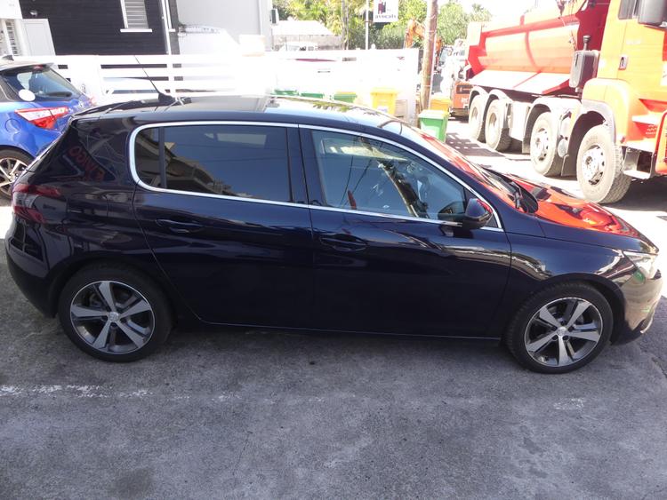 voiture occasion PEUGEOT 308 à la Réunion disponible sur noutlauto.re