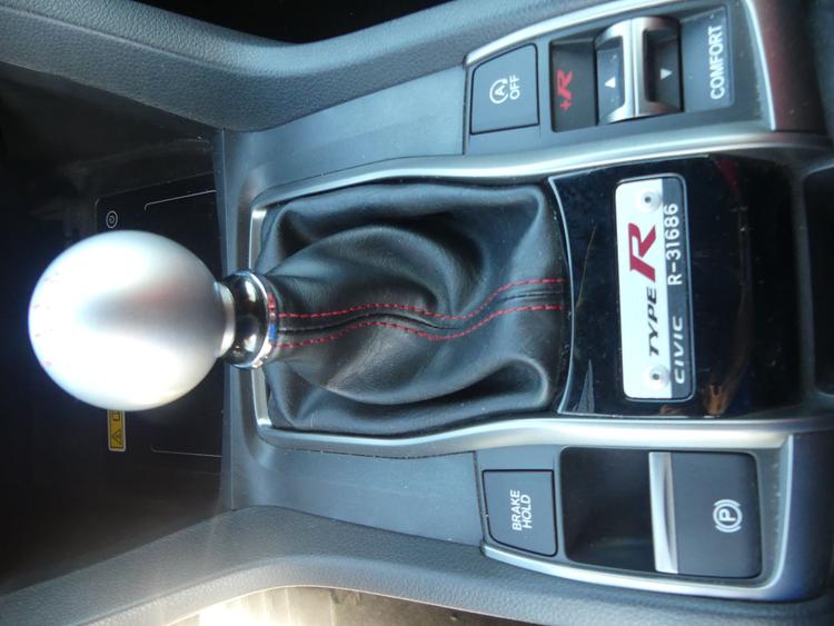 voiture occasion HONDA CIVIC à la Réunion disponible sur noutlauto.re