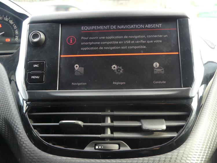 voiture occasion PEUGEOT 208 à la Réunion disponible sur noutlauto.re