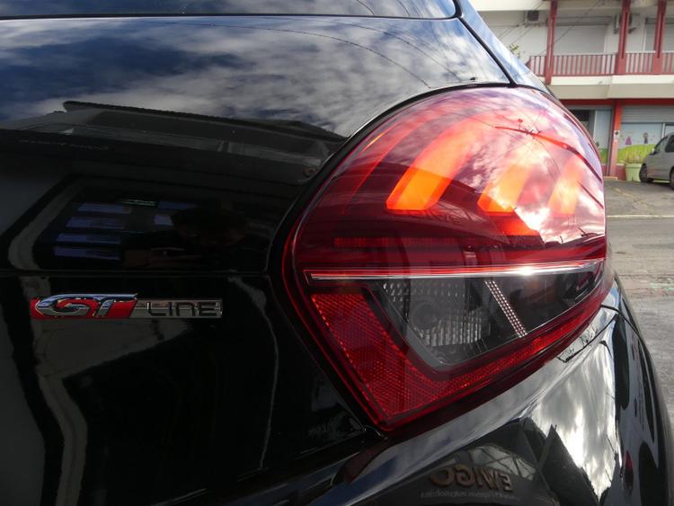 voiture occasion PEUGEOT 208 à la Réunion disponible sur noutlauto.re