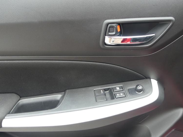voiture occasion SUZUKI SWIFT à la Réunion disponible sur noutlauto.re