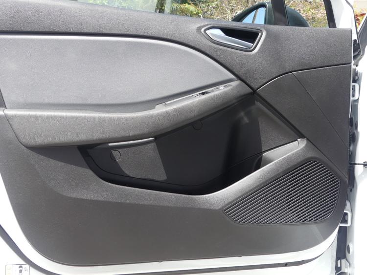 voiture occasion RENAULT CLIO à la Réunion disponible sur noutlauto.re