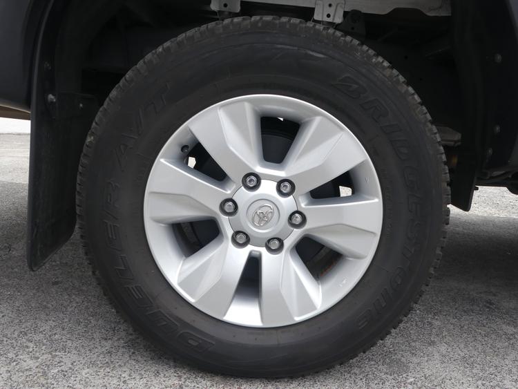 voiture occasion TOYOTA HILUX à la Réunion disponible sur noutlauto.re