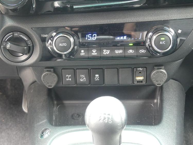 voiture occasion TOYOTA HILUX à la Réunion disponible sur noutlauto.re