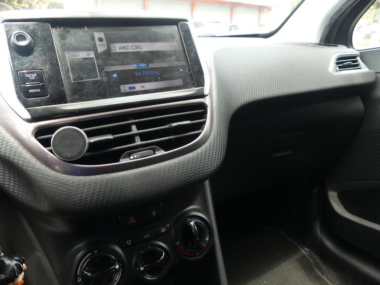 voiture occasion PEUGEOT 2008 à la Réunion disponible sur noutlauto.re