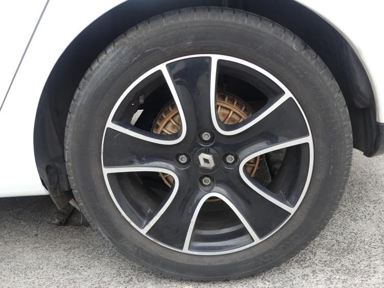 voiture occasion RENAULT CLIO à la Réunion disponible sur noutlauto.re
