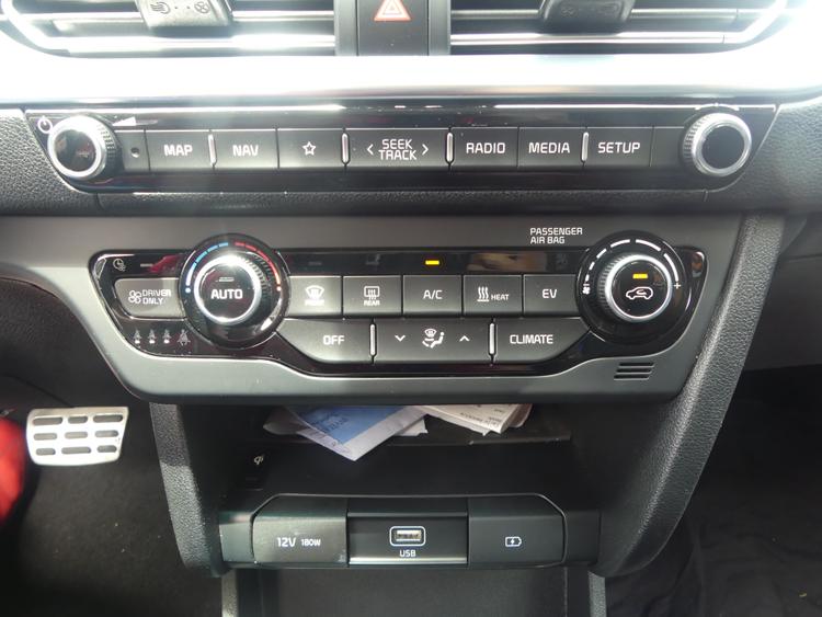 voiture occasion KIA NIRO à la Réunion disponible sur noutlauto.re