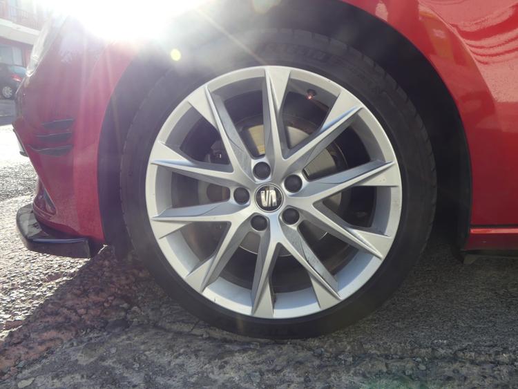voiture occasion SEAT LEON à la Réunion disponible sur noutlauto.re