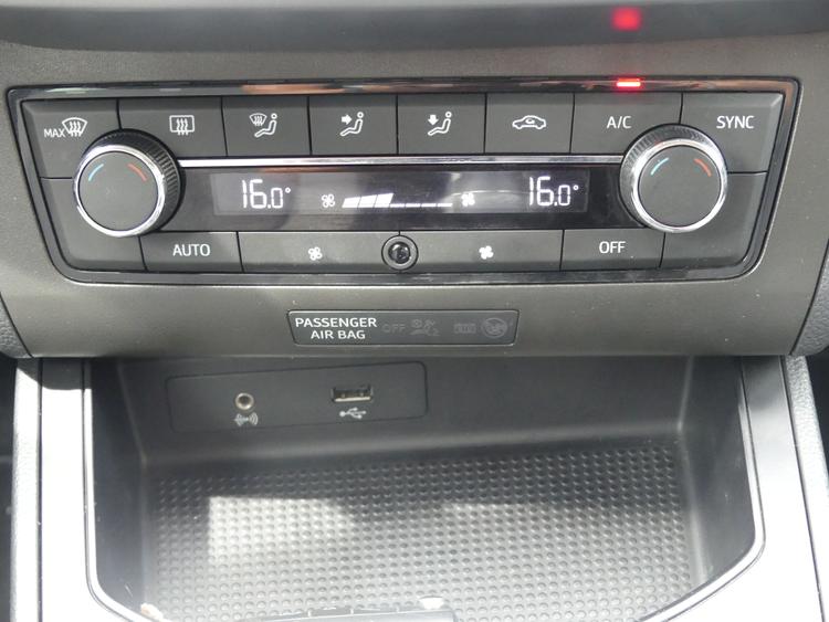 voiture occasion SEAT IBIZA à la Réunion disponible sur noutlauto.re
