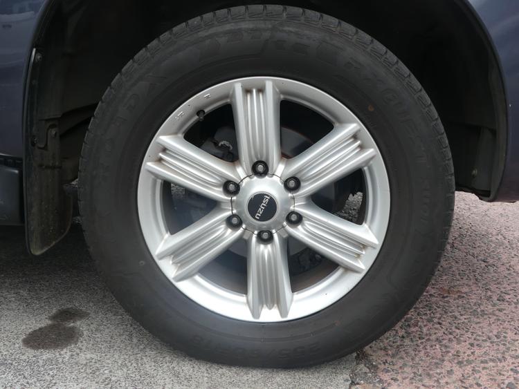 voiture occasion ISUZU D-MAX à la Réunion disponible sur noutlauto.re