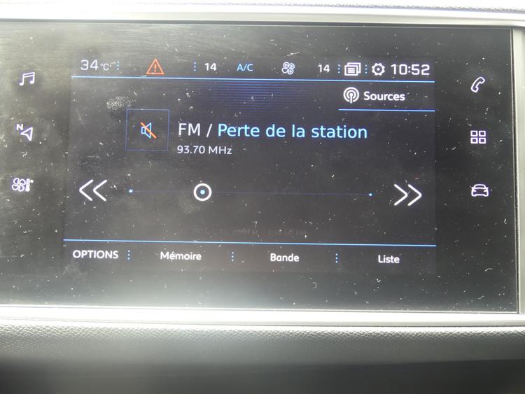 voiture occasion PEUGEOT 308 à la Réunion disponible sur noutlauto.re