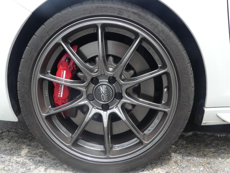 voiture occasion PEUGEOT 308 à la Réunion disponible sur noutlauto.re