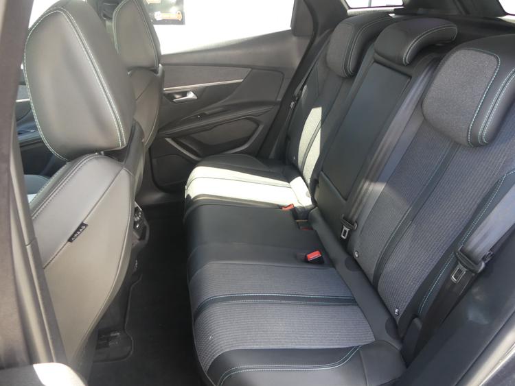 voiture occasion PEUGEOT 3008 à la Réunion disponible sur noutlauto.re
