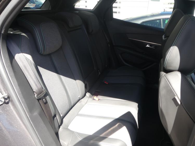 voiture occasion PEUGEOT 3008 à la Réunion disponible sur noutlauto.re