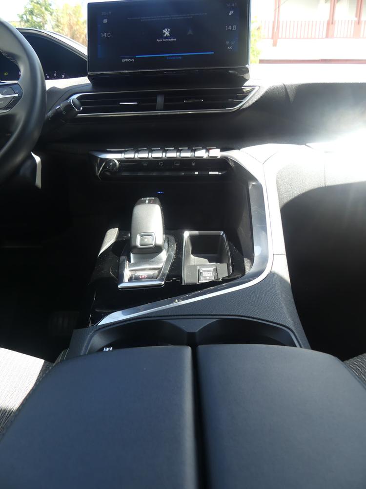 voiture occasion PEUGEOT 3008 à la Réunion disponible sur noutlauto.re