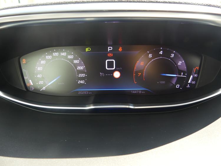voiture occasion PEUGEOT 3008 à la Réunion disponible sur noutlauto.re