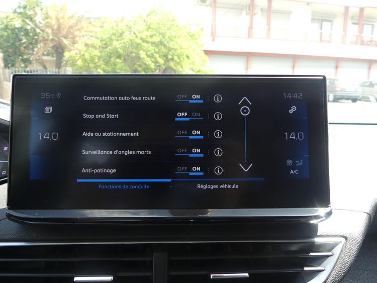 voiture occasion PEUGEOT 3008 à la Réunion disponible sur noutlauto.re